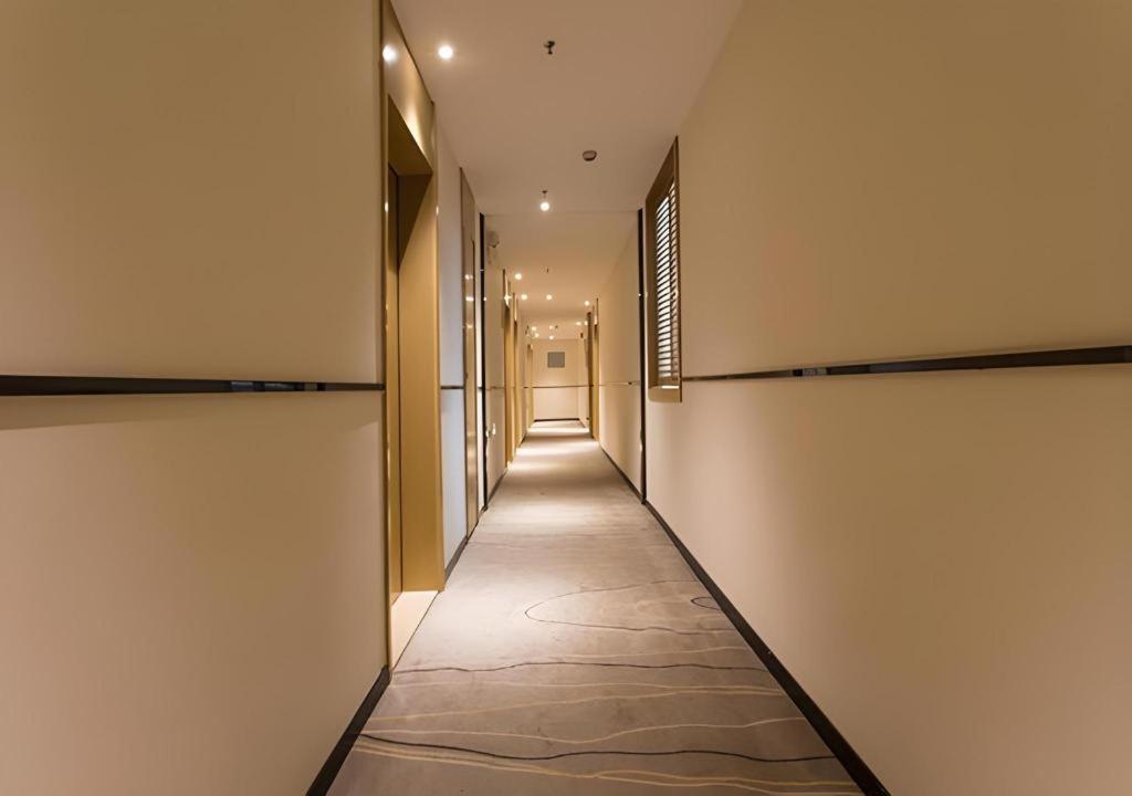 City Comfort Inn Qinzhou Port District Central Square Longmen  Eksteriør billede