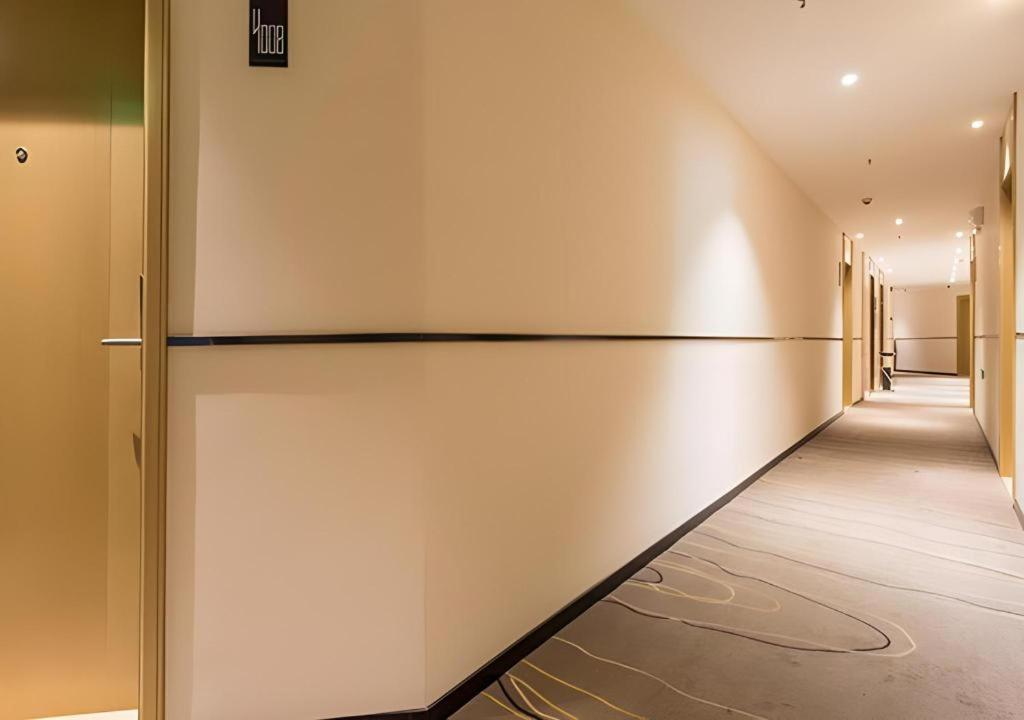 City Comfort Inn Qinzhou Port District Central Square Longmen  Eksteriør billede